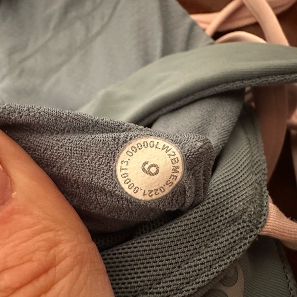 Lululemon free to be serene longline bra - Picture 3 of 3